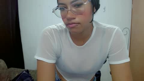 dulce2415 online show from 04-19-26, 03:06