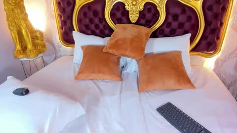 Lucy online show from 11-12-25, 11:36