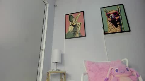 dulce__fiore07 online show from 02-02-26, 12:15