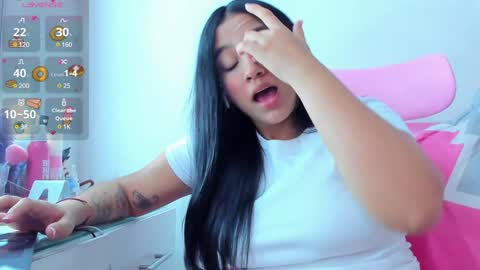 Snapshot of dulce_acosta chatting on 12-06-24, 02:06 Dulce online show from 12-06-24, 02:06