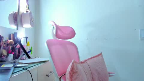 Snapshot of dulce_acosta chatting on 01-16-25, 10:34 Dulce online show from 01-16-25, 10:34