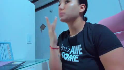 Snapshot of dulce_acosta chatting on 03-04-25, 12:33 Dulce online show from 03-04-25, 12:33