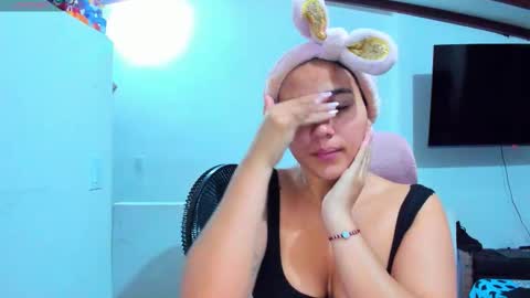 Snapshot of dulce_acosta chatting on 09-17-25, 10:28 Dulce online show from 09-17-25, 10:28