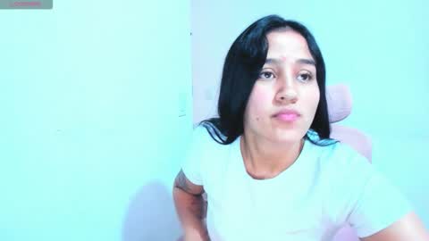 Snapshot of dulce_acosta chatting on 09-30-25, 02:22 Dulce online show from 09-30-25, 02:22