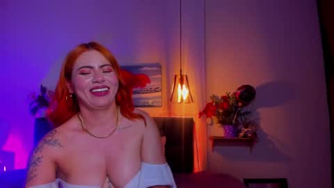 Snapshot of dulce_charlottee chatting on 02-06-25, 12:33 DULCE online show from 02-06-25, 12:33
