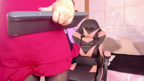   online show from 11-10-25, 02:27