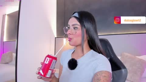 D U L C E online show from 06-19-26, 08:12