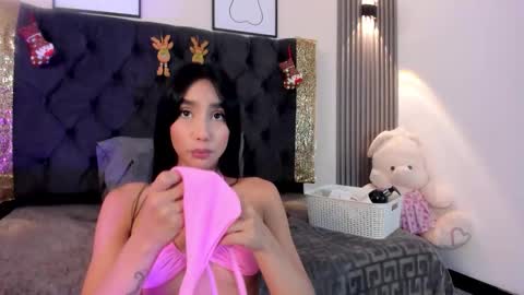 Dluce May online show from 11-28-25, 04:26