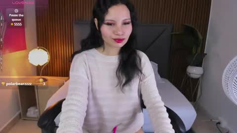 Snapshot of dulce_natyy chatting on 01-11-25, 02:09 N A T Y online show from 01-11-25, 02:09