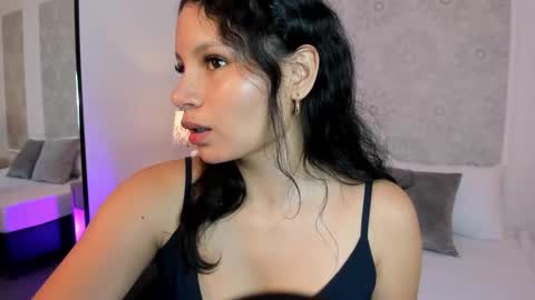 Snapshot of dulce_natyy chatting on 09-11-25, 02:22 N A T Y online show from 09-11-25, 02:22