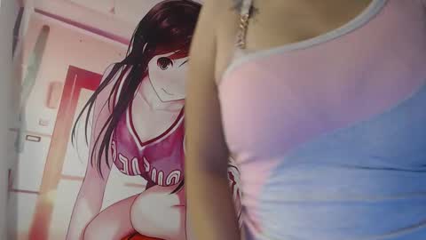 Dulce Maria online show from 10-31-25, 08:21