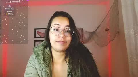 Snapshot of dulcemaria_alvarez22 chatting on 10-06-25, 04:32 Dulce online show from 10-06-25, 04:32