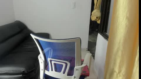 Snapshot of dulcemilf_ chatting on 02-23-25, 03:24 Dulce online show from 02-23-25, 03:24