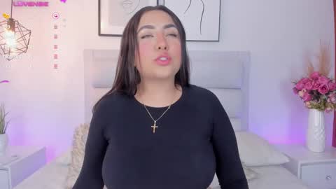 Snapshot of dulcepatersson chatting on 02-11-25, 03:08 DULCE online show from 02-11-25, 03:08