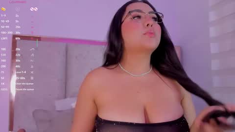 Snapshot of dulcepatersson chatting on 09-25-25, 02:48 DULCE online show from 09-25-25, 02:48