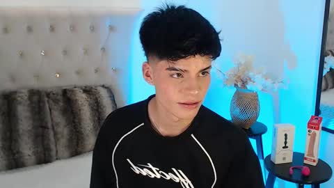 Dulcey online show from 09-10-25, 04:34