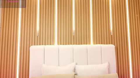 Dulcey online show from 03-04-26, 04:51