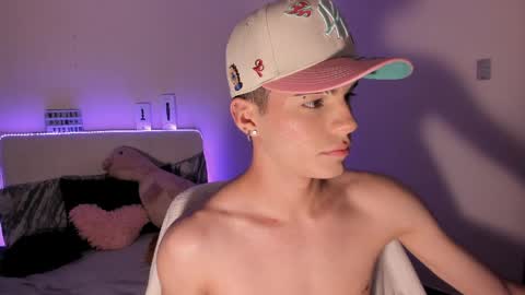 Dulcey online show from 04-24-26, 09:12