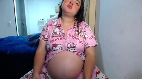 Nicole   online show from 05-22-26, 07:15