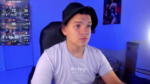 Dunkan Kravitz online show from 12-23-25, 03:04