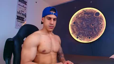 duran_dhikol1 online show from 06-24-26, 12:42