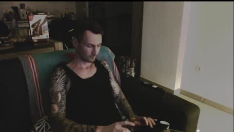 Snapshot of durexdublex chatting on 01-25-25, 06:01 durexdublex online show from 01-25-25, 06:01