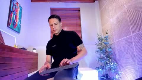 Dustin Sonne online show from 10-11-25, 03:50