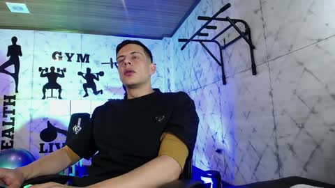 Dustin Sonne online show from 04-17-26, 03:42