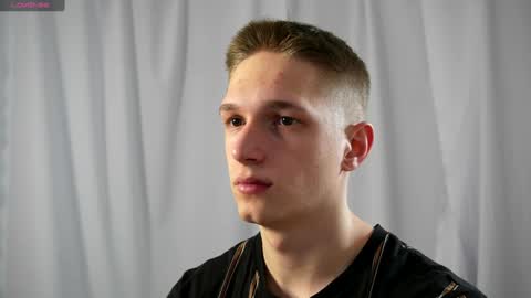 Dustyn online show from 01-20-25, 03:07