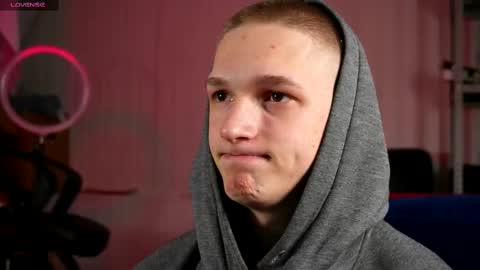 Dustyn online show from 02-09-25, 08:02