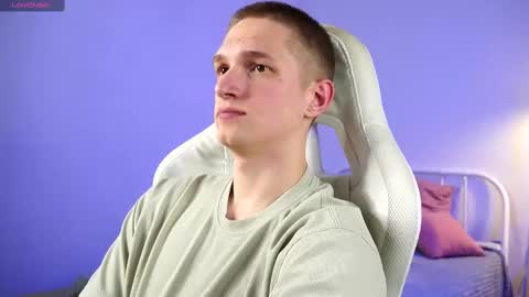 Dustyn online show from 03-02-25, 06:40