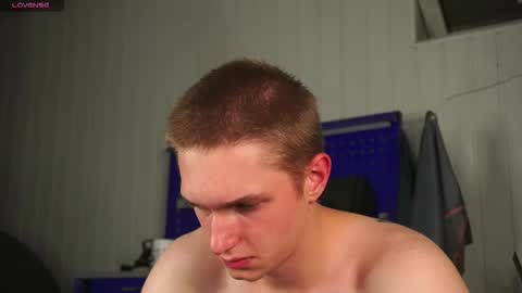 Dustyn online show from 10-09-25, 04:38