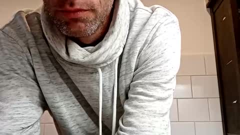 Snapshot of dutch4sex chatting on 11-18-25, 02:21 dutch4sex online show from 11-18-25, 02:21