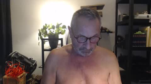 DutchPear online show from 02-22-25, 06:19