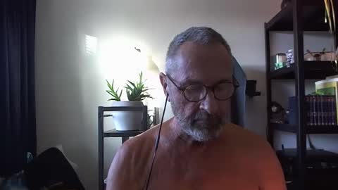 DutchPear online show from 11-30-25, 09:24