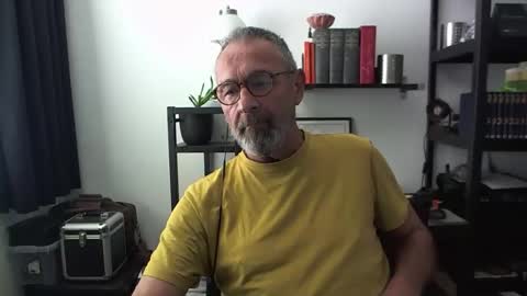 DutchPear online show from 03-23-26, 03:16