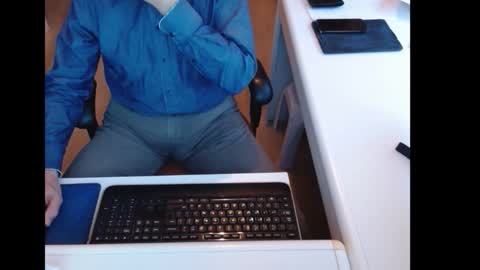 dutchpornking2 online show from 03-26-26, 07:36