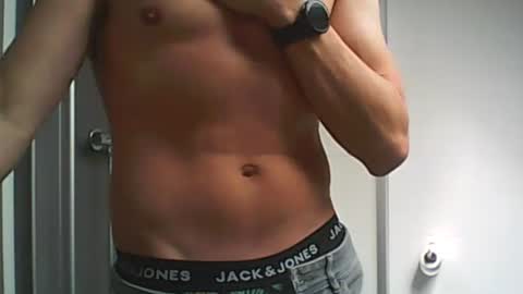 Tommy online show from 04-27-26, 12:25