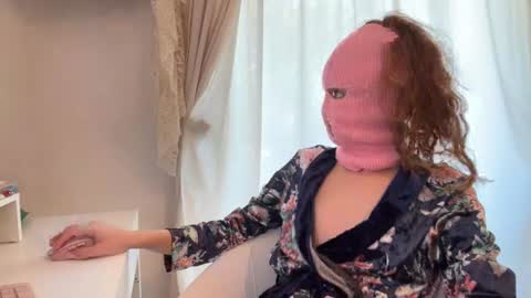 Divina  online show from 10-23-25, 06:50