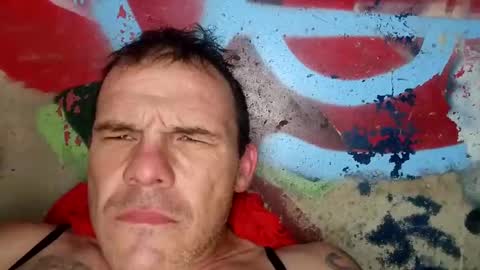 dwadek081704 online show from 09-09-25, 02:55