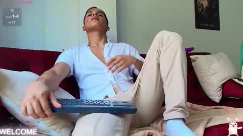 Snapshot of dwayne_brown chatting on 09-14-25, 07:13 dwayne_brown online show from 09-14-25, 07:13