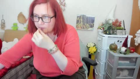 Snapshot of dyannelovee chatting on 03-02-25, 09:54 Dyanne online show from 03-02-25, 09:54