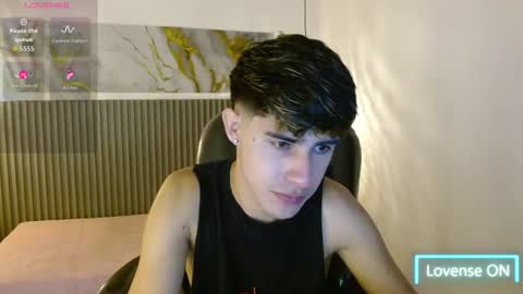 dyla_n18_ online show from 11-16-25, 08:47