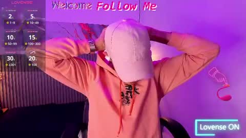 dyla_n18_ online show from 07-12-26, 08:33