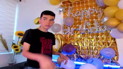 Dylan online show from 09-26-25, 11:36