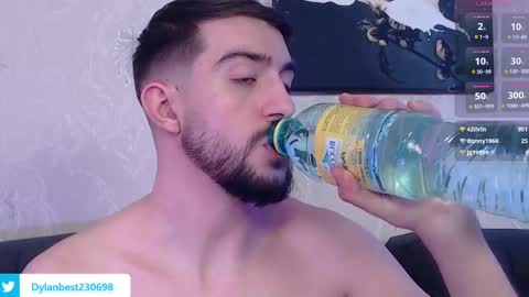 Dylan online show from 01-31-25, 06:57