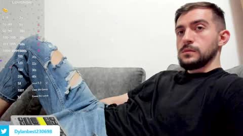 Dylan online show from 06-04-26, 10:05