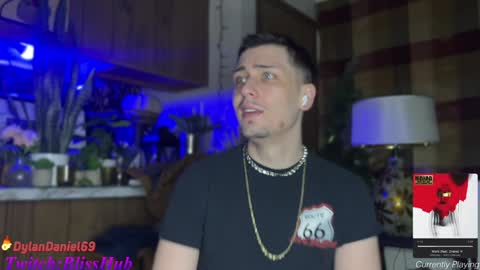Dylan Daniel 7.8 online show from 12-24-24, 11:33