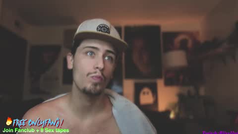 Dylan Daniel 7.8 online show from 02-21-25, 06:29