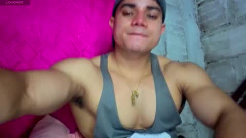 Dylangusss online show from 01-10-26, 01:18